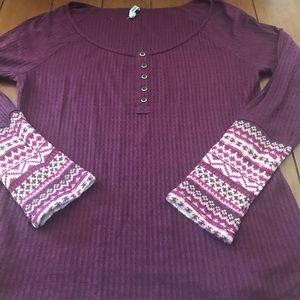Long sleeve ribbed tee shirt